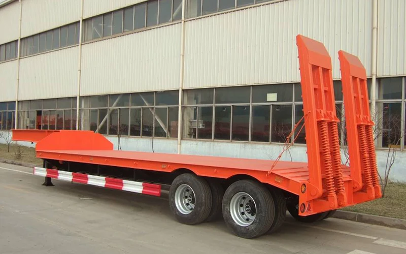 SINOHENG three axle extendable low bed semi-trailer with deck extended view 3