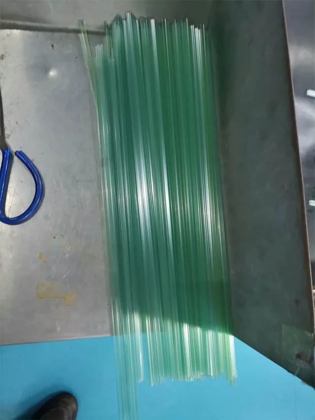 Extrusion line producing color anti-static tubes in the SEWATE workshop