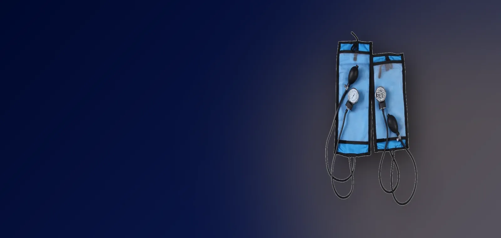 Reusable pressure infuser with bulb and colour coded gauge