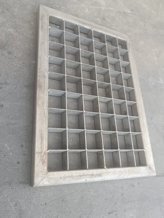 Press Locked Grating 30x2 Stainless Steel produced by ShengJingYe