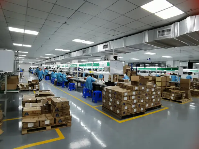 Line-side staging and packing