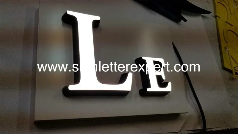 Low profile LED illuminated letter signs