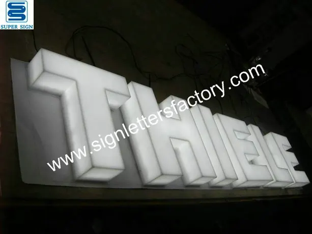 Acrylic LED Sign Letters 01 made by Super Sign