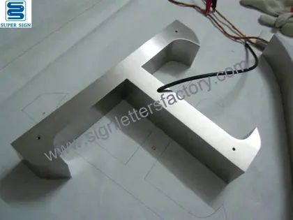 Exterior LED Channel Letters 22