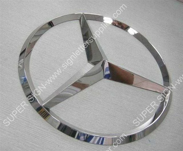 3D polished stainless steel logo 01 — additional workshop photograph of the finished letter