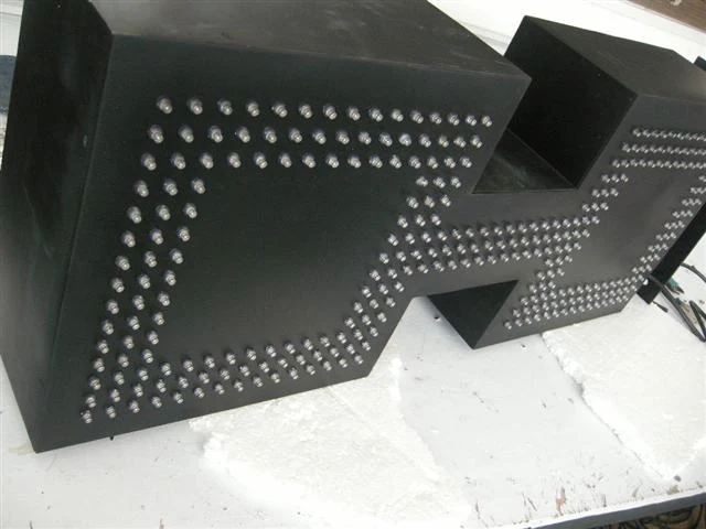 Customizing LED signage 03 — additional workshop photograph of the finished letter
