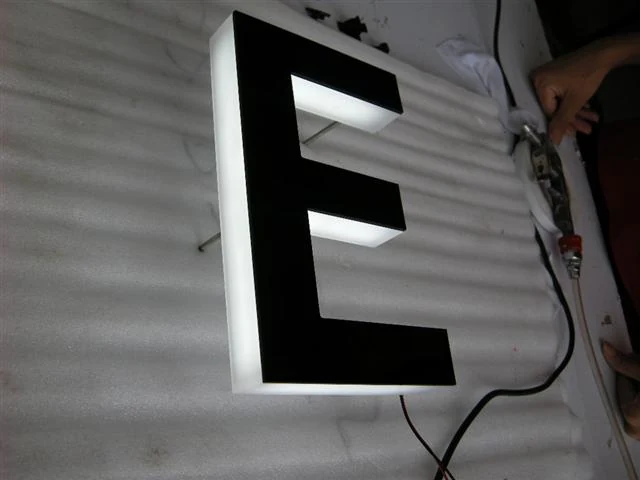 Edgelit LED letters 09 — additional workshop photograph of the finished letter
