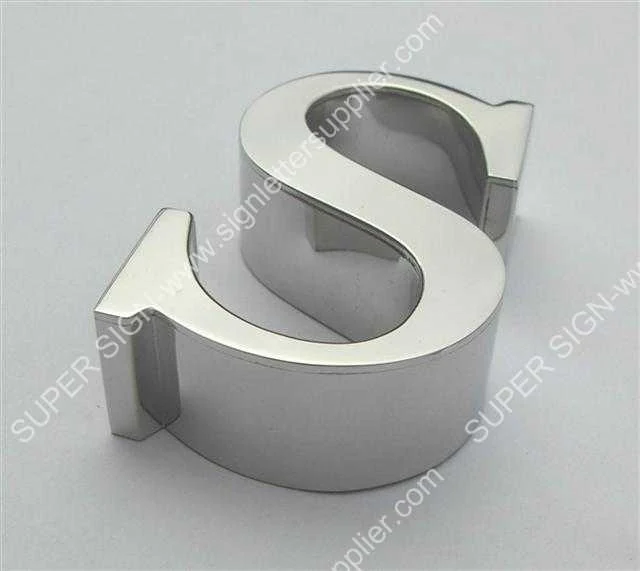 Polished stainless steel letter 02 — additional workshop photograph of the finished letter