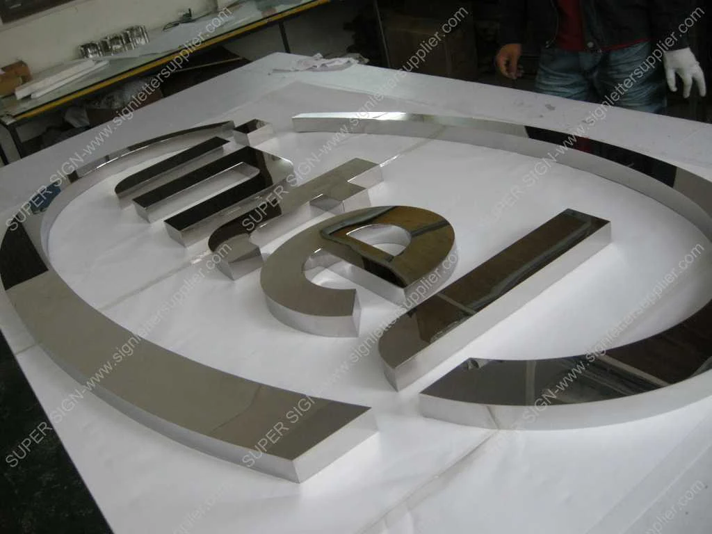 polished stainless steel sign letters 08 — additional workshop photograph of the finished letter