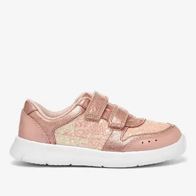 SG-6565 sport shoes by Singer Industry