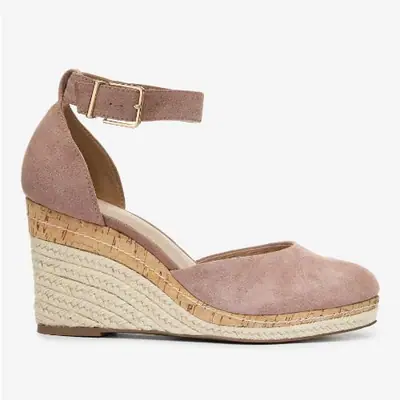SG-6588 sandals by Singer Industry