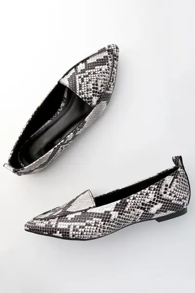 SG-6603 dress shoes by Singer Industry