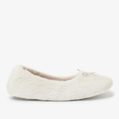 SG-6621 indoor shoes by Singer Industry