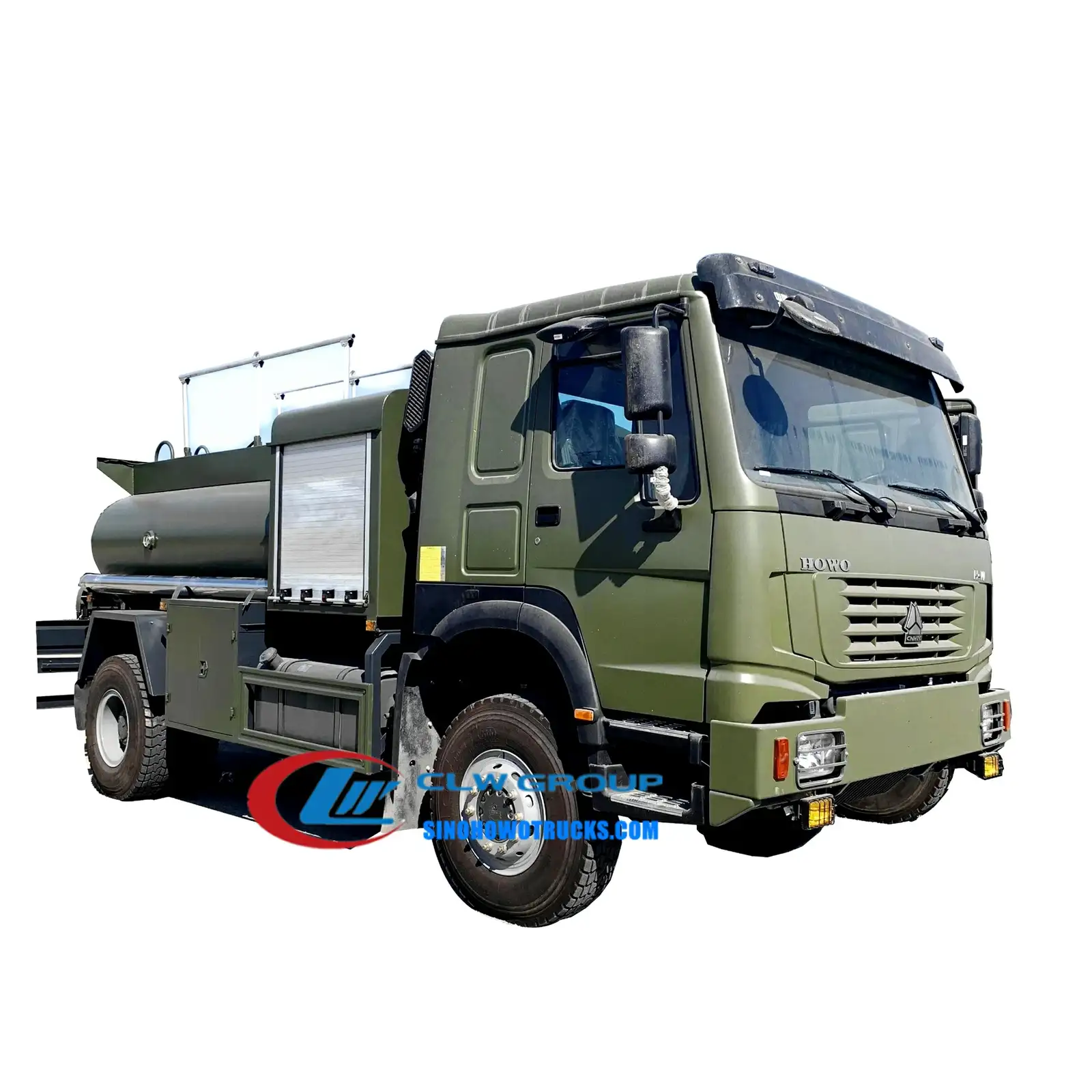 4WD Sinotruk HOWO off-road airport fuel truck in Palestine with two-compartment tank and refueling pump
