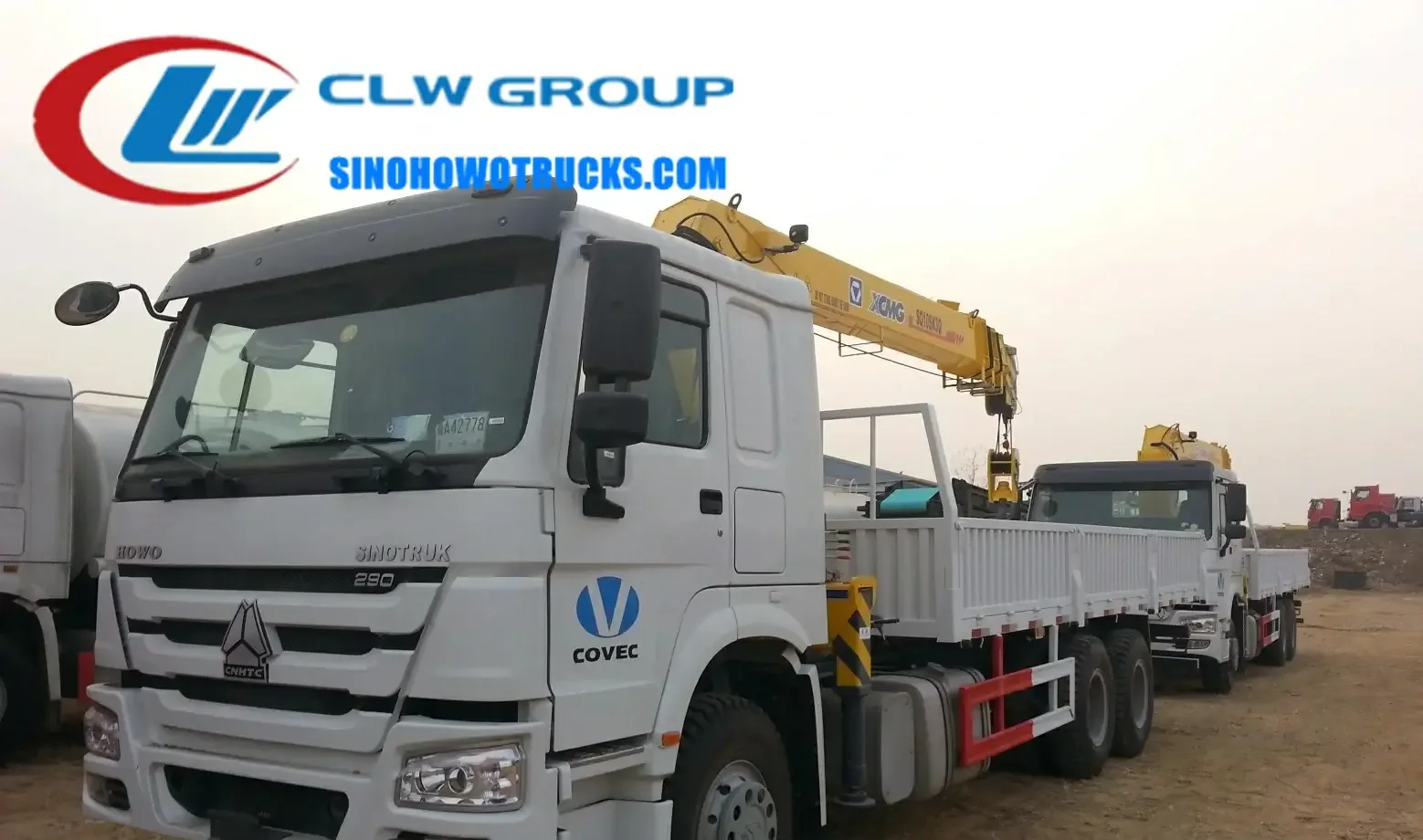 Sinotruk HOWO 6x4 hydraulic truck crane with 12 ton capacity and telescopic boom in service mode