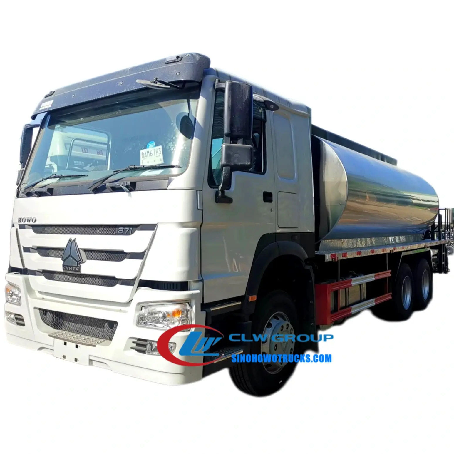 Sinotruk HOWO 6x4 asphalt lorry with 15000 L tank in metallic grey, front view with cab and spray system