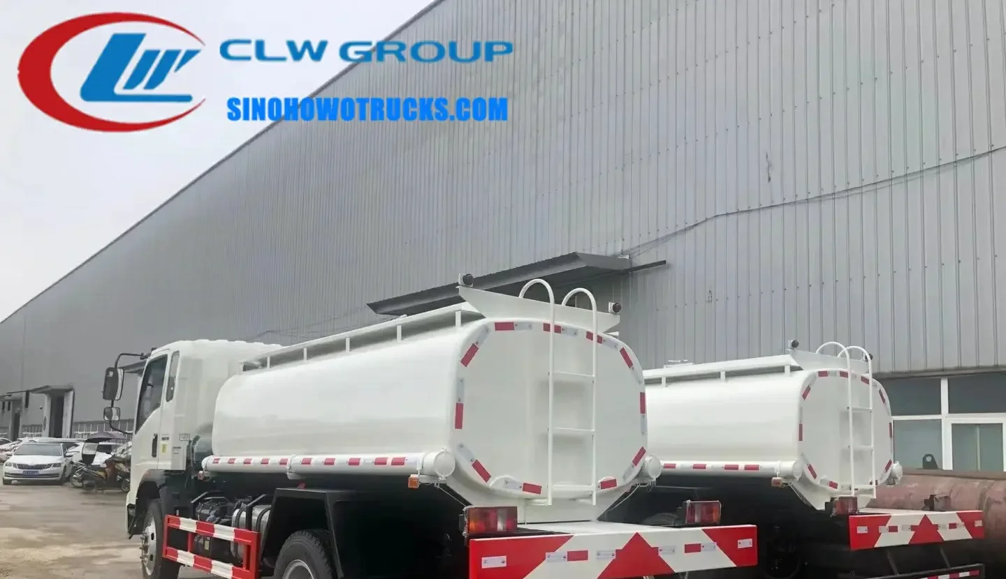 Sinotruk HOWO 4x2 diesel refueling truck with 6000 litre tank and fuel pump system