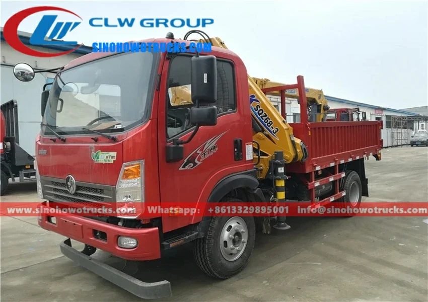 Sinotruk small mobile truck crane in the Philippines with telescopic boom and crane mounted on a 4x2 HOWO chassis