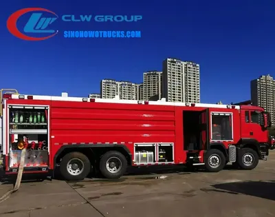 Aluminium alloy roller shutter lockers open on the side of the SITRAK fire fighting engine