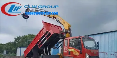 Sinotruk Homan small knuckle boom truck with tipping box in urban construction site