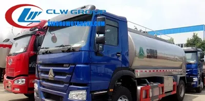 Sinotruk HOWO 4x2 milk transport truck with stainless steel tank and polyurethane insulation in rural Central Africa setting