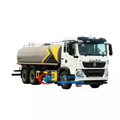 Rear working platform of the HOWO water tanker with high cannon for tree watering