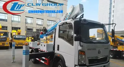 Working basket of the HOWO man lifter truck with stainless steel fence and anti-skid steps