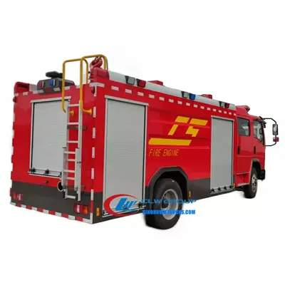 Sinotruk HOWO 3000L miniature fire truck in fire service red with right hand drive and roof mounted monitor