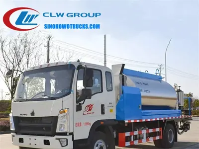 Side view of the asphalt sprayer with adjustable spray width from 2 to 6 metres