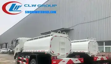 Sinotruk HOWO 4x2 diesel refueling truck with 6000 litre tank and fuel pump system