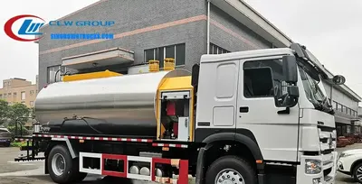 Cab interior of the HOWO asphalt distributor with air conditioning and tilting mechanism