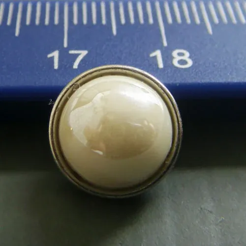 SBN-038 fashion buttons by Sinya Accessories