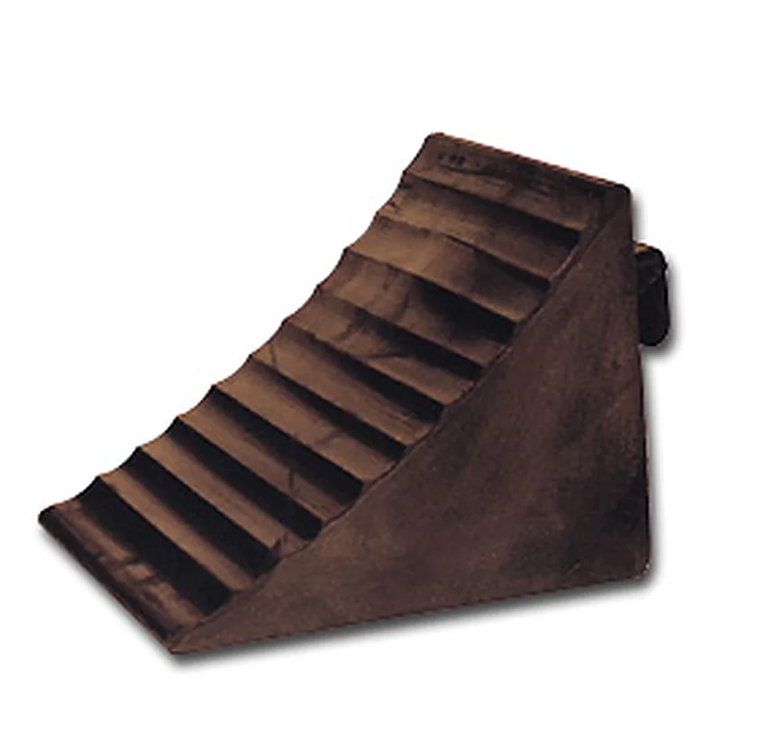 SL-WC-05 moulded rubber wheel chock with stepped gripping face