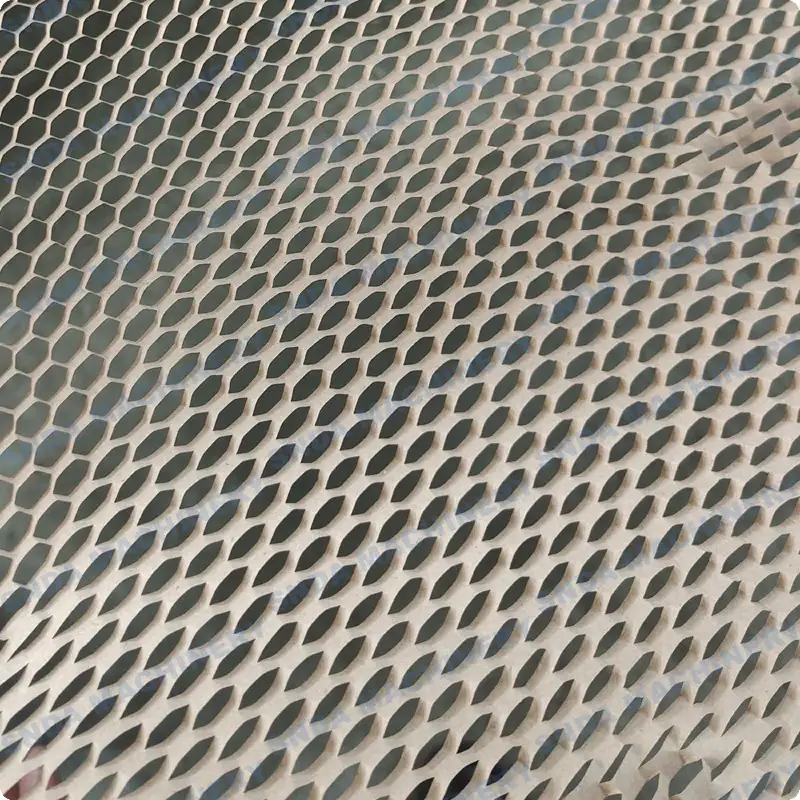 Reel kraft honeycomb paper on a cardboard core, showing the roll structure