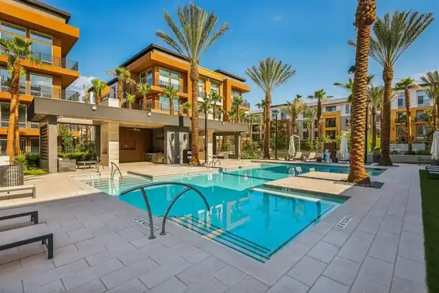 Aspire at Flamingo Grand outdoor pool and residential buildings
