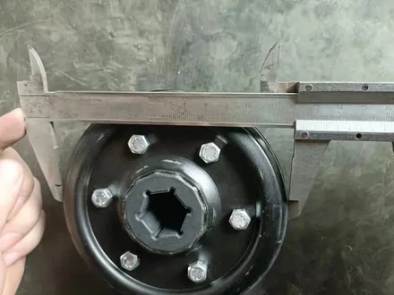 Friction wheel rubber ring fitted on a drive wheel