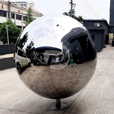 1600mm Garden Decoration Large Metal Sphere Moon Sculpture Polished Mirror detail 2