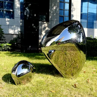Mirror Polished 316L Stainless Steel Abstract Sculpture detail 2
