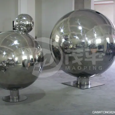 AISI304 Large Polished Mirror Stainless Steel Sphere Sculpture detail 6