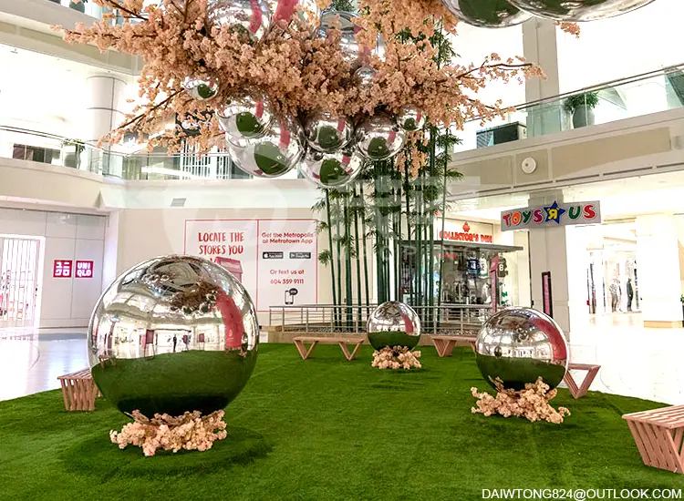 Sphere Group at Metropolitan Square, view 4