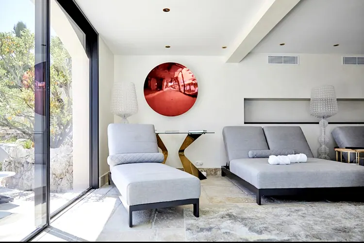 Three Concave Wall Discs in France, view 2