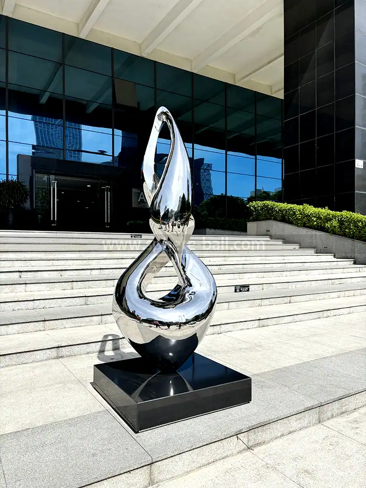 1800 mm Abstract Garden Sculpture in Miranda