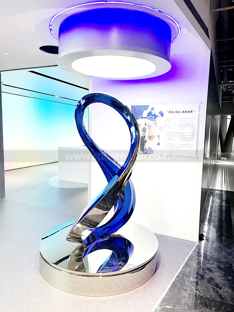 Rotating Mirror Sculpture at Shenzhen Qianhai Hub, view 3