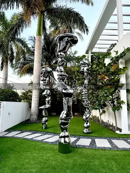 Mirror Stone Pillars in Miami Beach