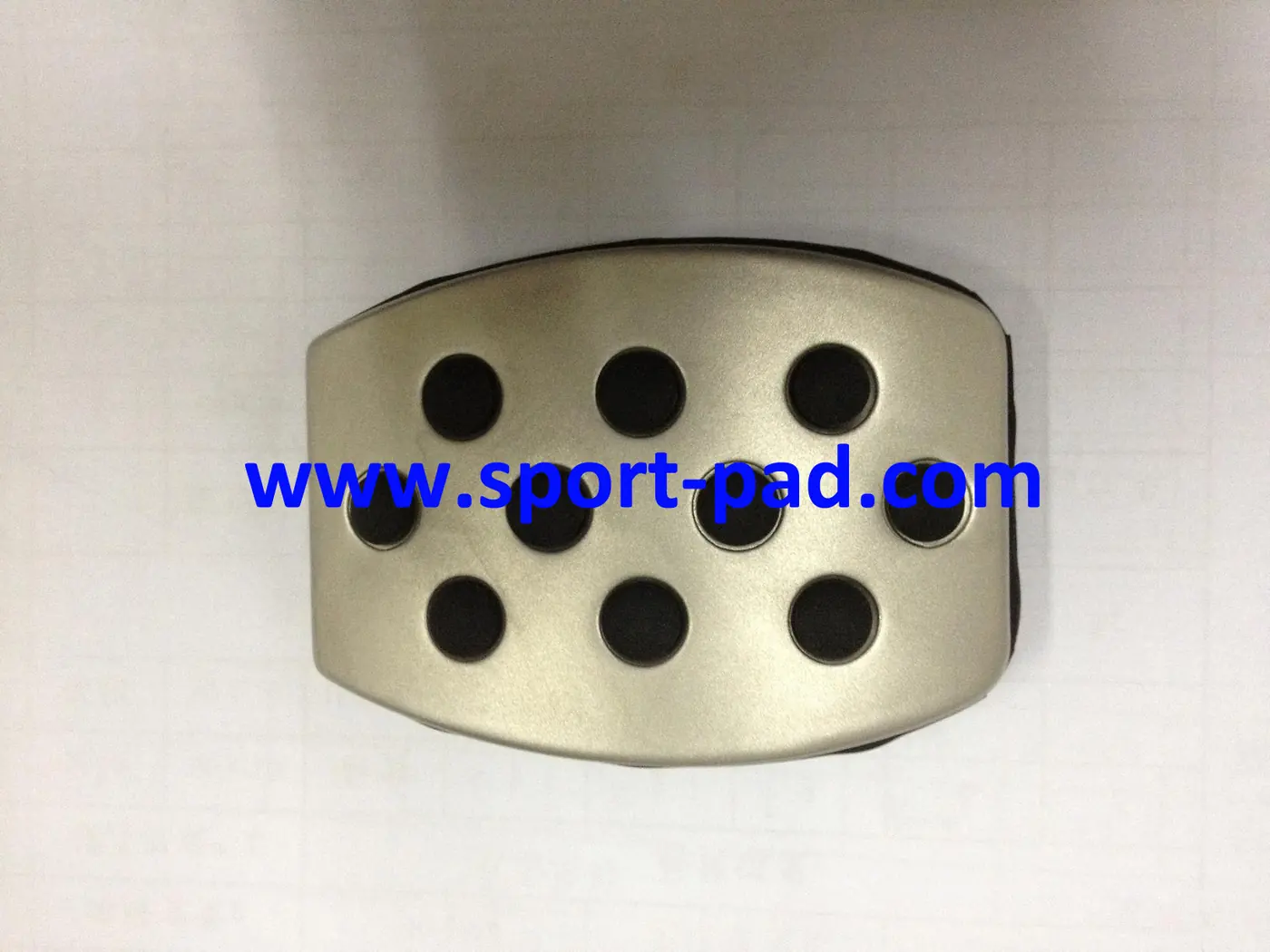 GM Sport Pads 3 — brushed stainless face with round rubber studs, soft-cornered outline