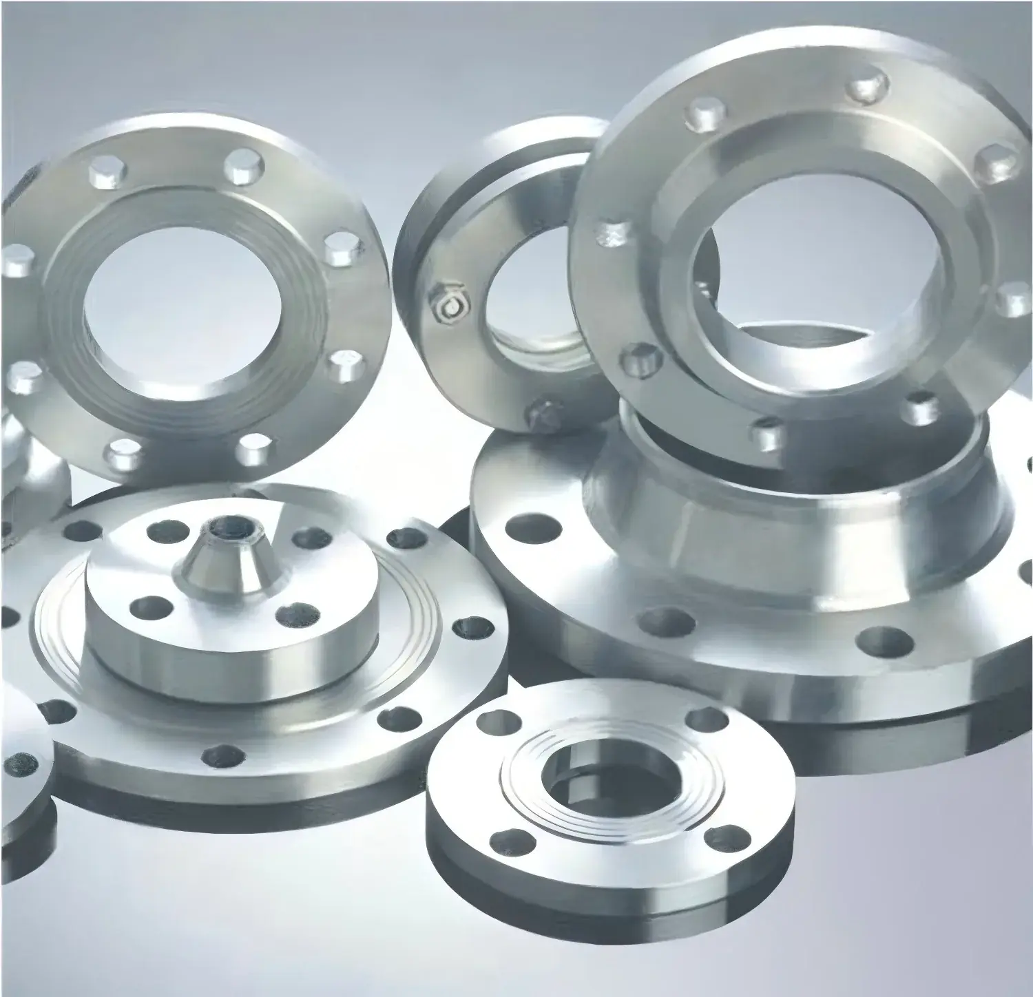 Set of machined steel flanges in several diameters