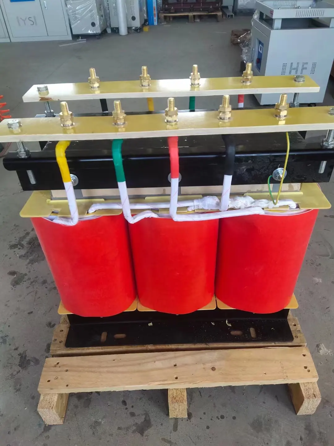 3 Phase Transformer 3-Phase Dry type 400V/380V-220/208V detail view