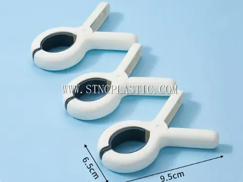 Plastic Windproof Clip (3pcs Per Pack) NC029555 plastic houseware product photograph