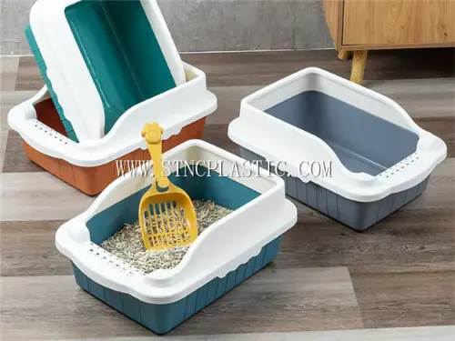 Plastic Cat Litter Box With Shovel M NC033152 plastic houseware product photograph