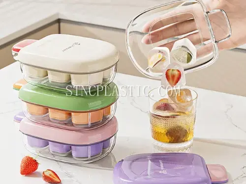 Cute Press-Type 6-Grid Ice Cream Shaped Ice Mold With Cover NC035054 plastic houseware product photograph